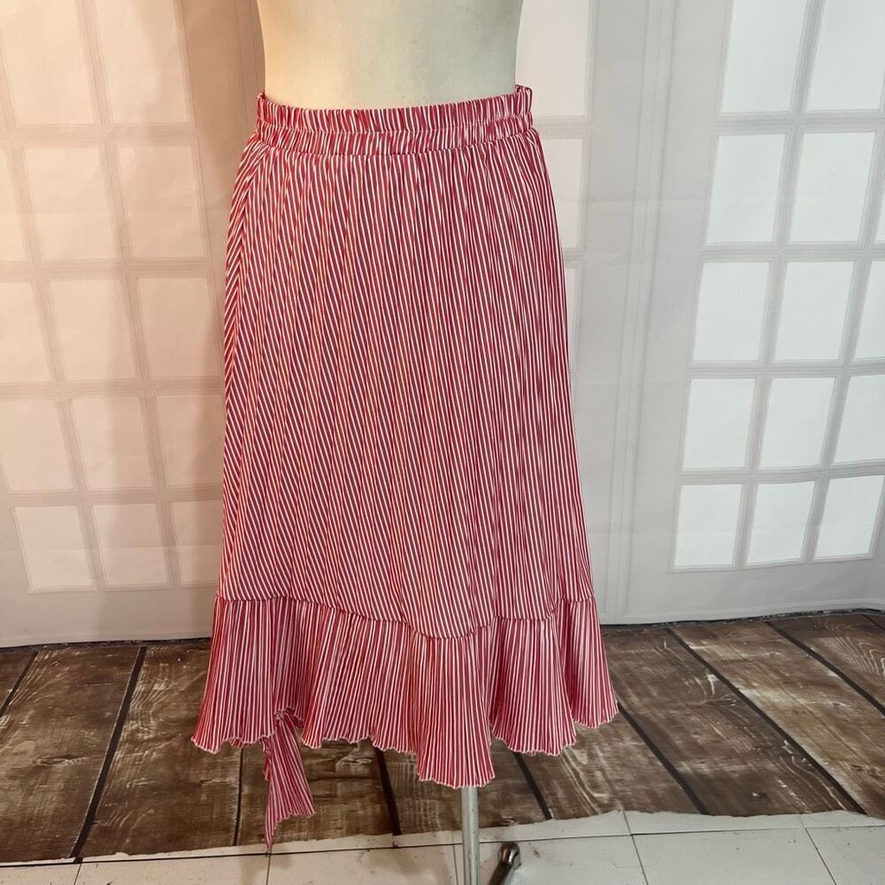 Allison Taylor woman red and white seersucker skirt size 22